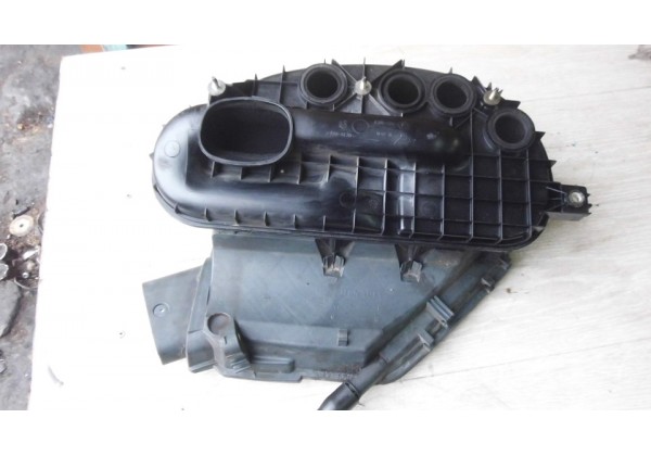 Корпус повітряного фільтра Renault Kangoo 1.9d, 7700110493